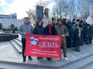 Возложение венков в День защитника отечества